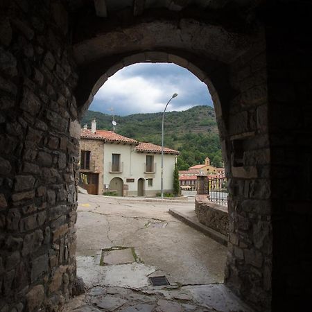 El Reliquier De Vallfogona Del Ripolles Vallfogona de Ripolles Exterior foto